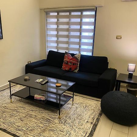 Dair Ghbar Apartment Amman Rum bild