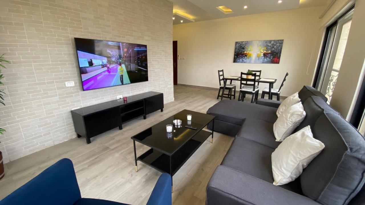 Dair Ghbar Apartment Amman Rum bild