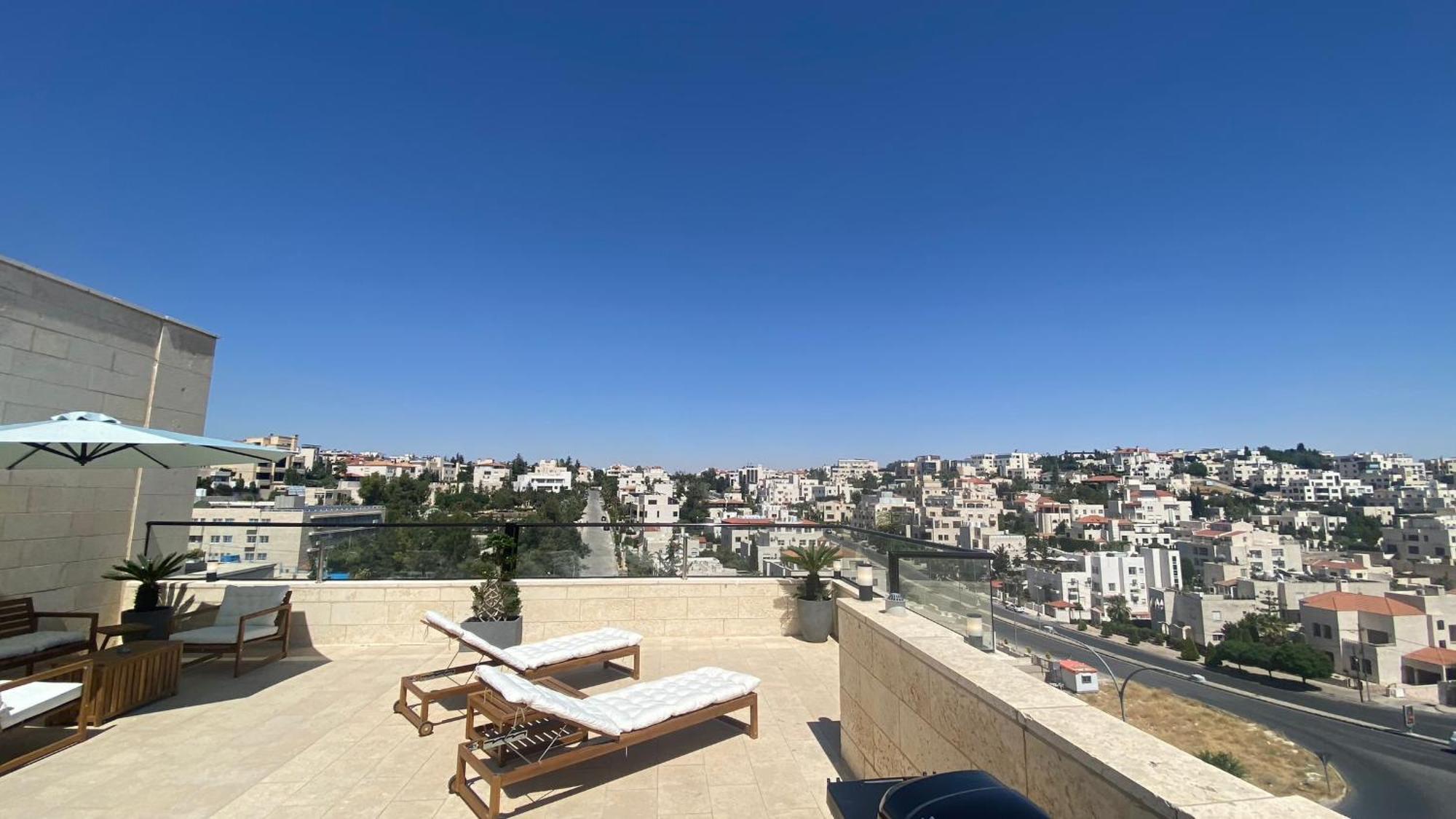 Dair Ghbar Apartment Amman Rum bild