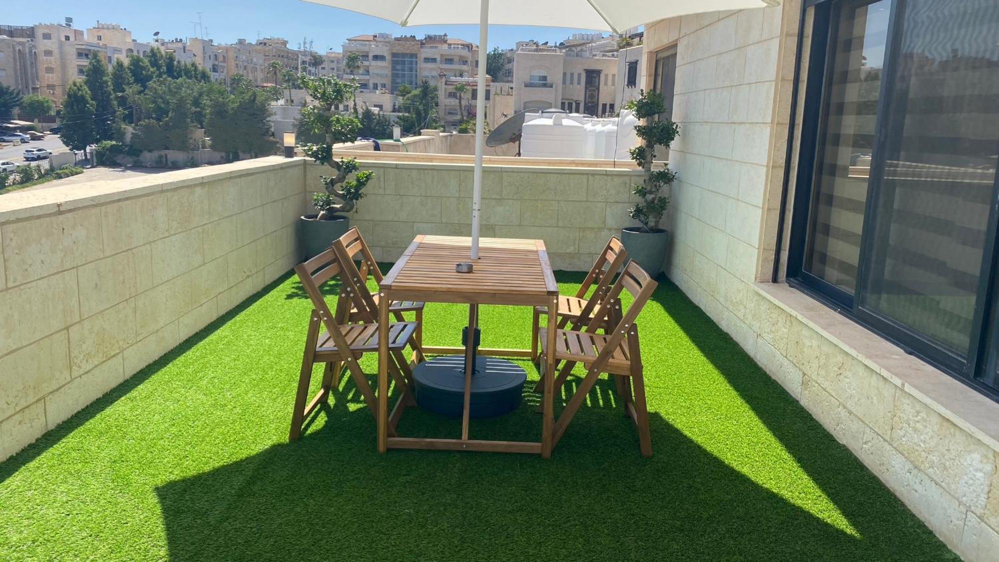 Dair Ghbar Apartment Amman Rum bild