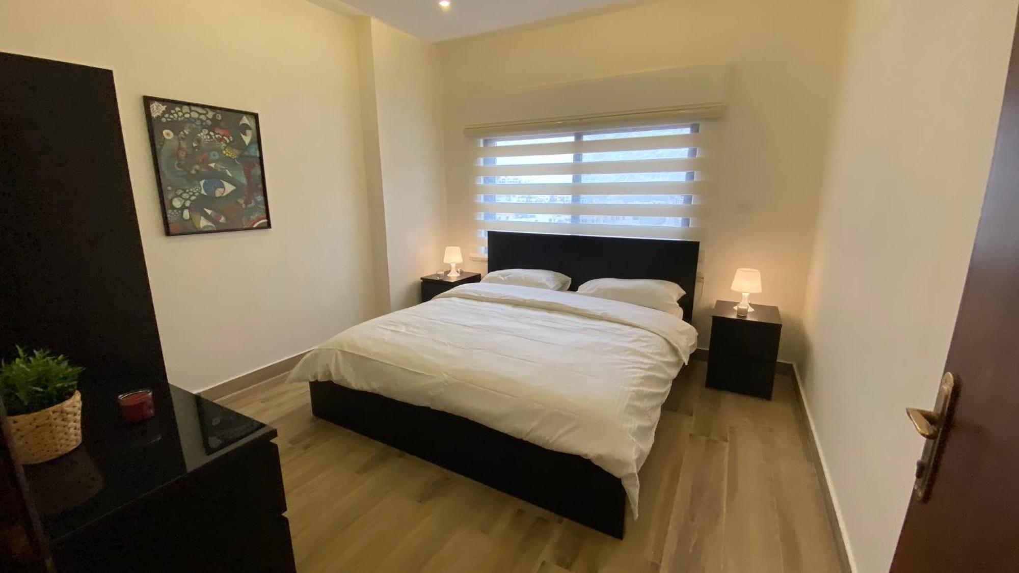 Dair Ghbar Apartment Amman Rum bild