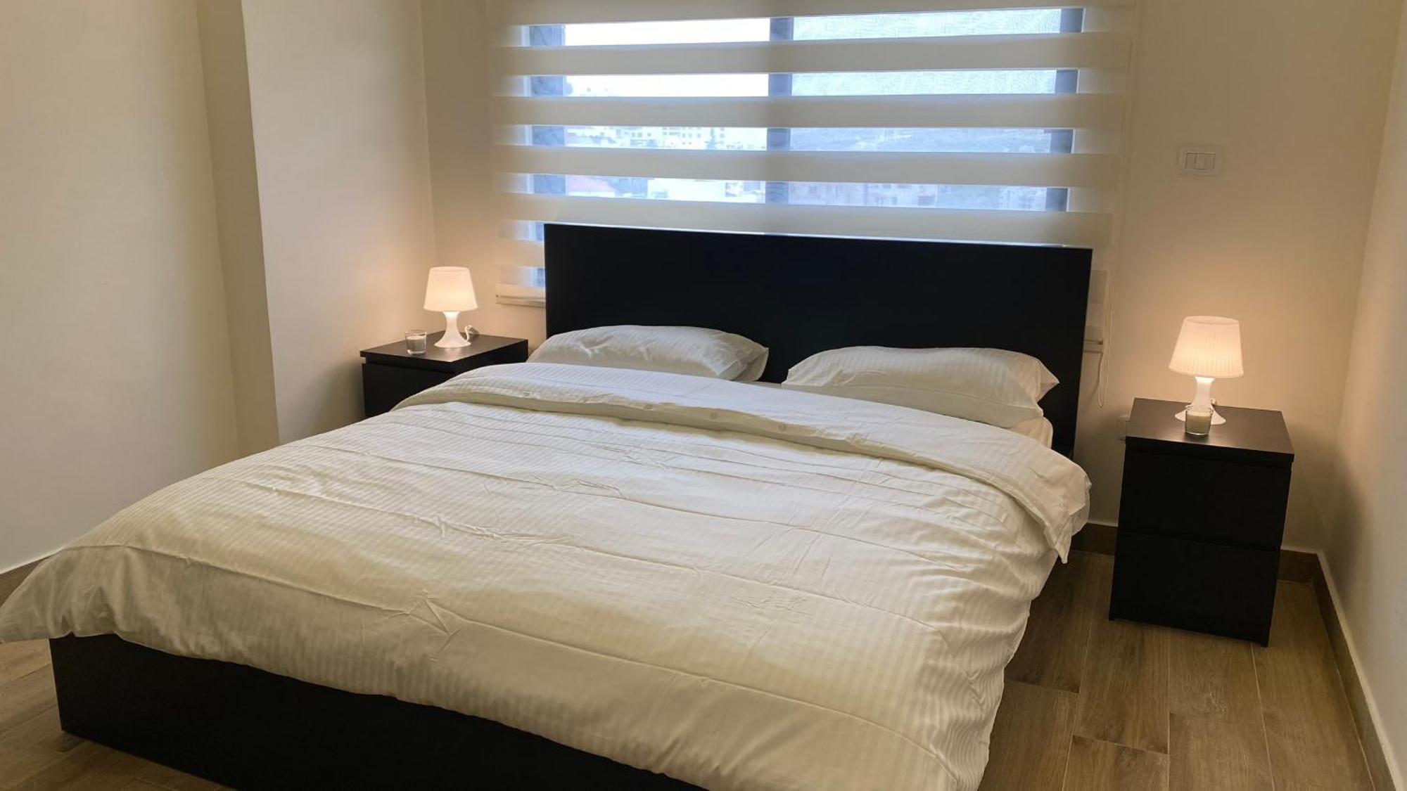 Dair Ghbar Apartment Amman Rum bild
