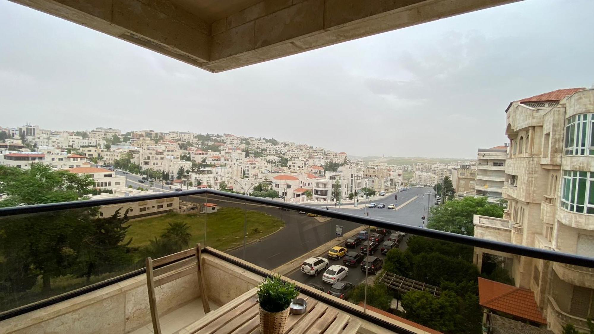 Dair Ghbar Apartment Amman Rum bild